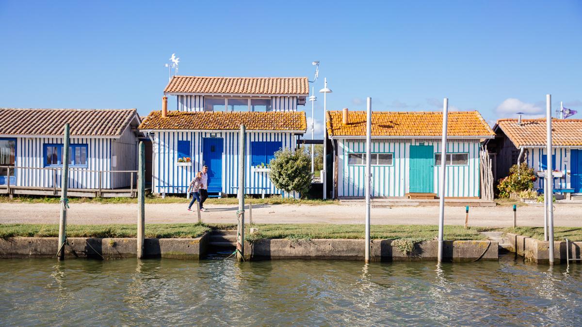 Casas de colores en el puerto de Audenge.