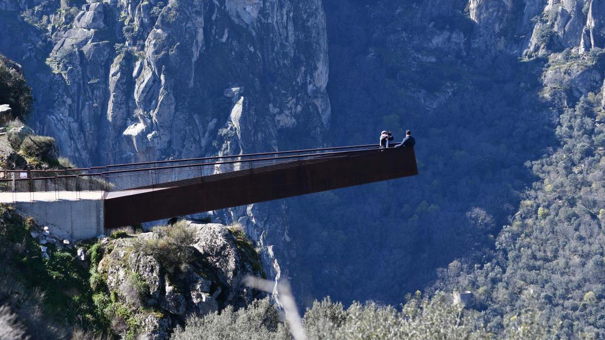 El balcón está construido con un acero especial.