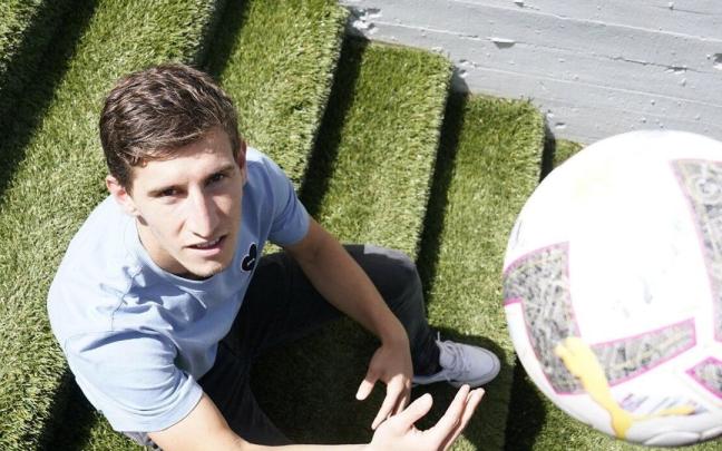 Aihen Muñoz posa para este periódico. / RUBEN PLAZA