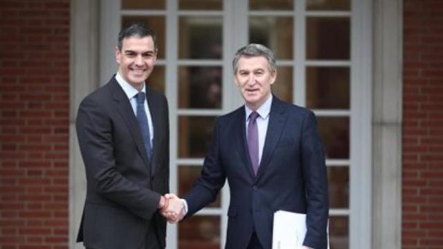Pedro Sánchez y Alberto Núñez Feijóo, en un encuentro en Moncloa