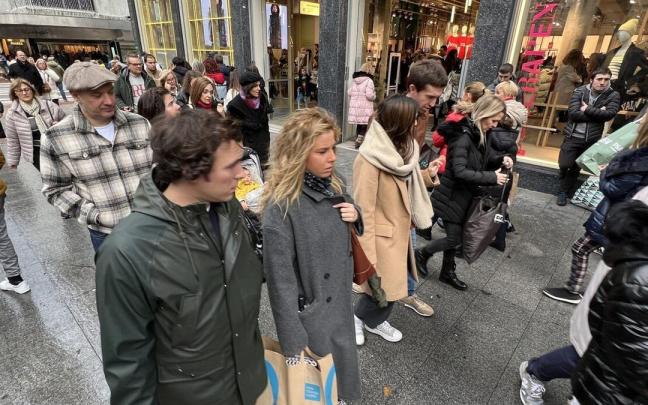 El consumo mantiene el ritmo de crecimiento en Euskadi a pesar de la ralentización.