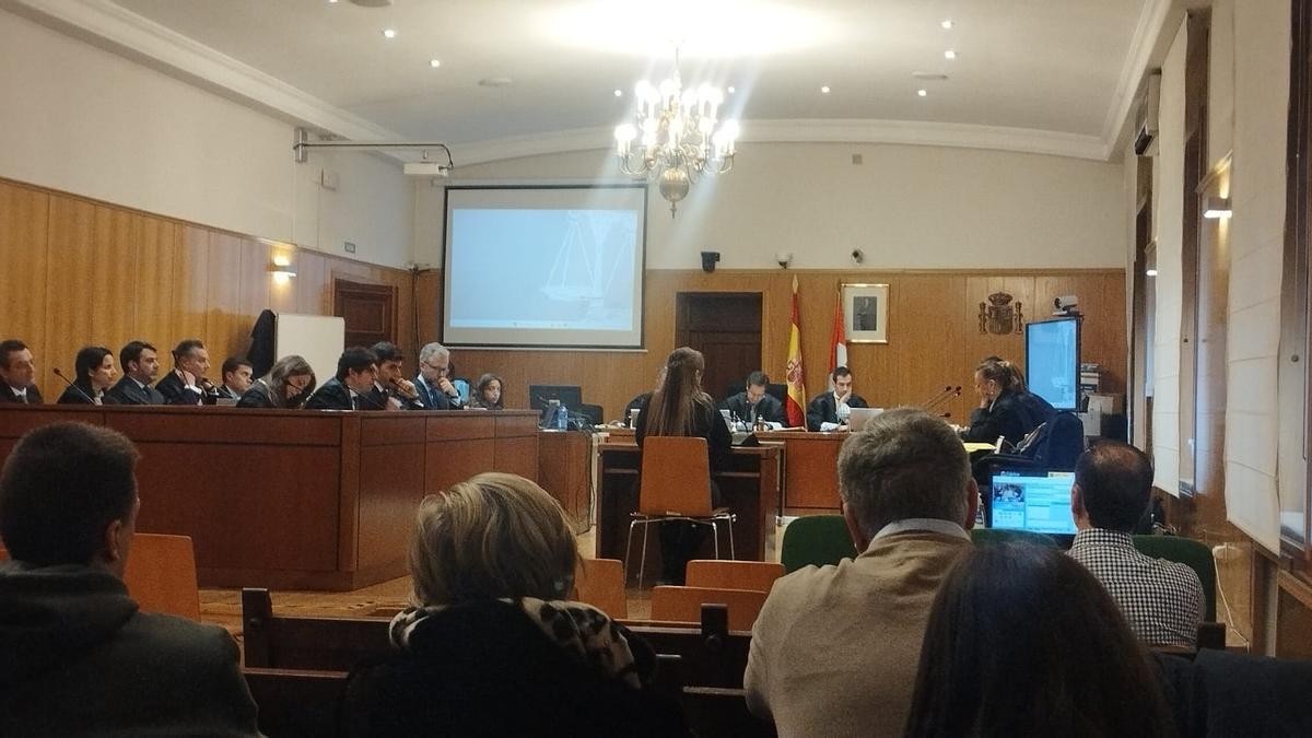 La Audiencia de Valladolid durante una nueva sesión del juicio por el 'caso ataúdes'.