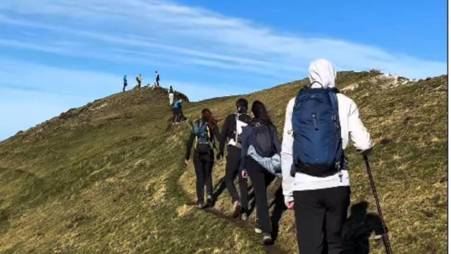 Una de la quedadas de ‘@iker_balma’ con sus seguidores en el monte.