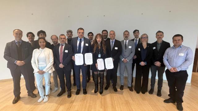 Representantes del consorcio VLEO DEF