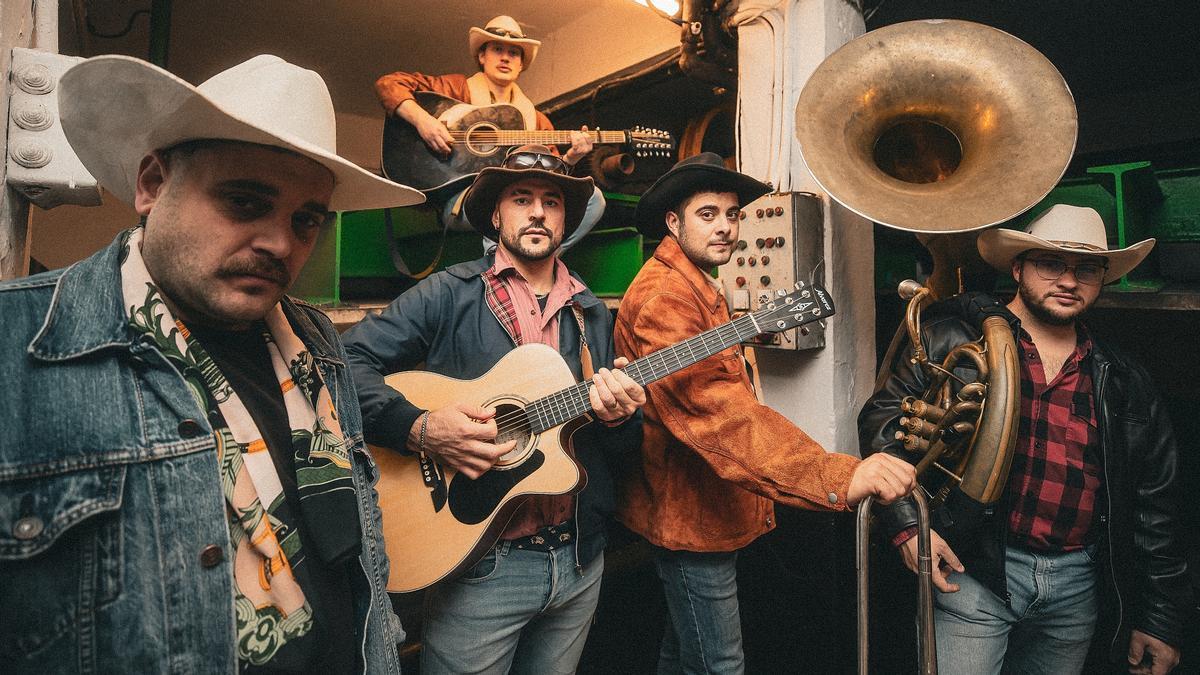 La Txama se caracteriza por una descarada fusión contemporánea de estilos y de lenguas (castellano y euskera).