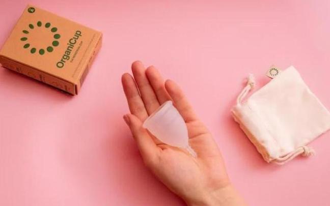 Las copas menstruales reutilizables también estarán incluidas Las copas menstruales reutilizables también estarán incluidas