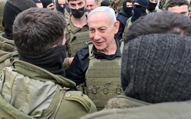 El primer ministro de Israel, Benjamin Netanyahu, durante su visita al sur de Líbano.