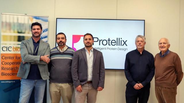 Donatello Castellana, Gonzalo Jiménez Oses, Juan Pablo de Giacomi, Jesús Jiménez Barbero y Jose María Mato.
