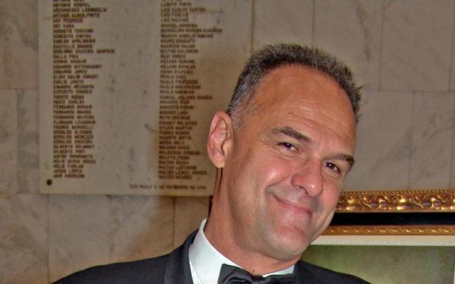 El jugador de baloncesto, Oscar Shmidth