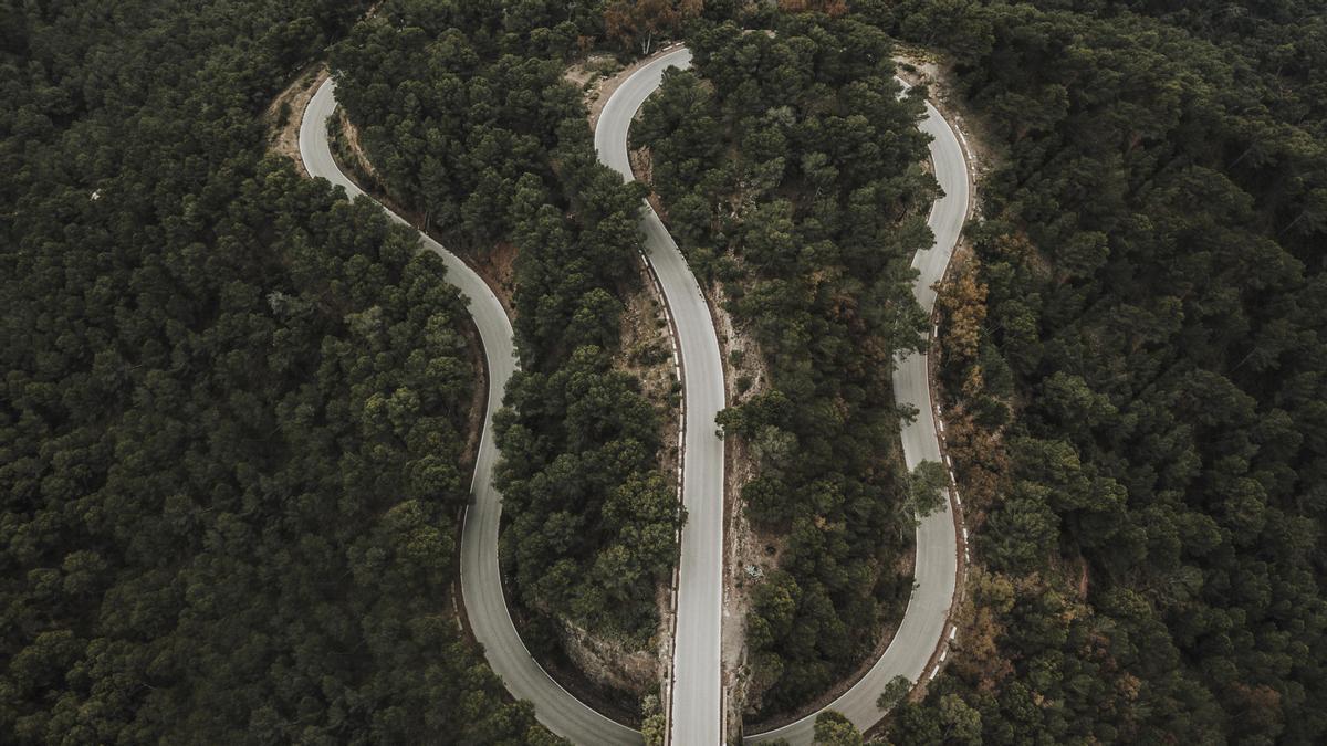 Carretera con curvas.