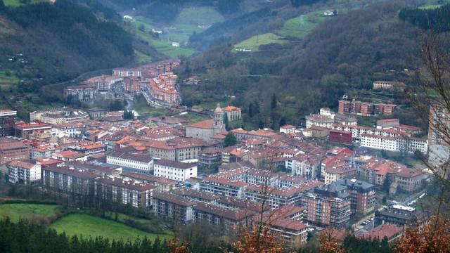 Una vista general de la villa mahonera.