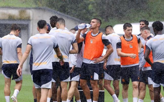 Entrenamiento de la Real en Zubieta. / JAVIER COLMENERO