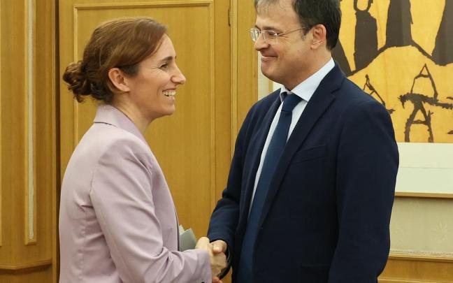 Alberto Martínez se reunió el pasado 6 de marzo con la ministra de Sanidad, Mónica García