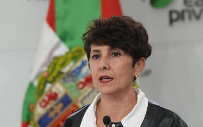 Maribel Vaquero, durante una sesión en el Congreso de los Diputados.