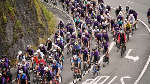 Casi mil cicloturistas participaron en la VIII Gran Fondo BIBE Transbizkaia celebrada en junio de 2025. Foto: David Herranz