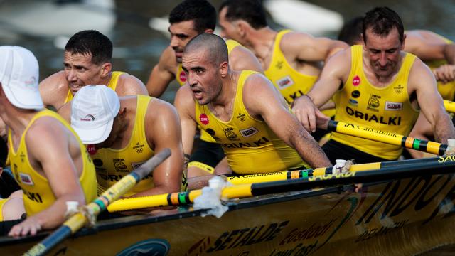 Adrián González tras una regata con Orio / Aitor Arrizabalaga (Liga ACT) Adrián González tras una regata con Orio / Aitor Arrizabalaga (Liga ACT)