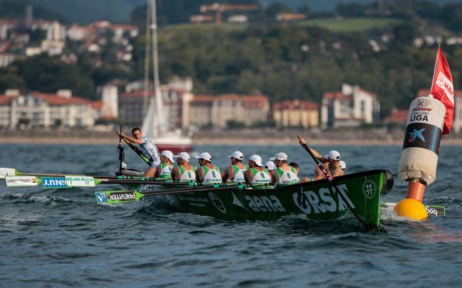 Hondarribia ciaboga en su regata 