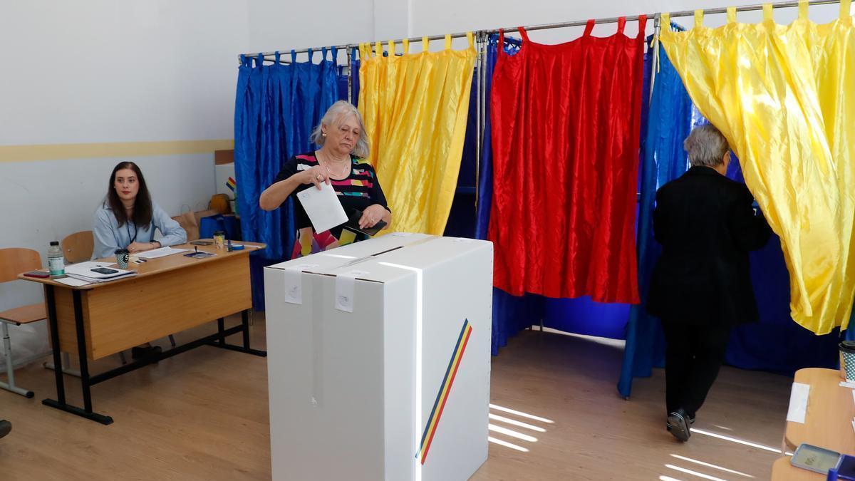 La participación en las presidenciales rumanas se dispara hasta el 47%