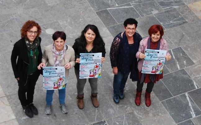 Presentación del proceso participativo para crear la Emakumeen Etxea de Zarautz.