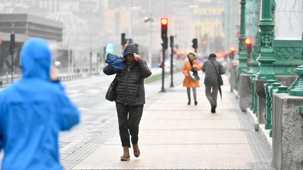 Temporal de lluvia en Donostia