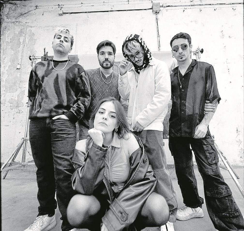 Iker Villak, Oihan Morenok, Xabier Bengoak, Lander Camposek eta Danae Riañok osatzen dute STR taldea.