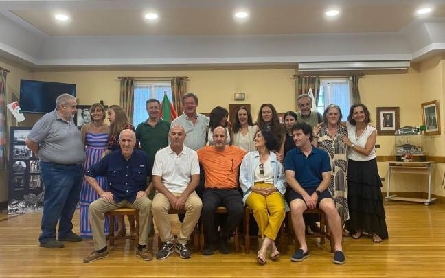 El PNV tributó un sentido y caluroso homenaje en las instalaciones del Batzoki a la familia de José Ordorika Asúa