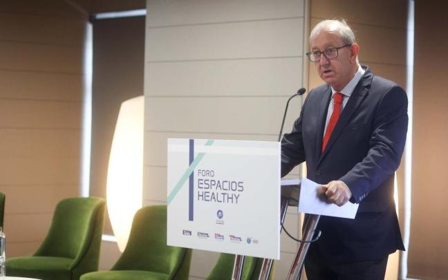Juan José Baños, durante su discurso. Juan José Baños, durante su discurso.