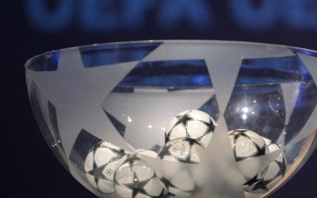 Un bombo en un sorteo de la Champions League. Foto: UEFA