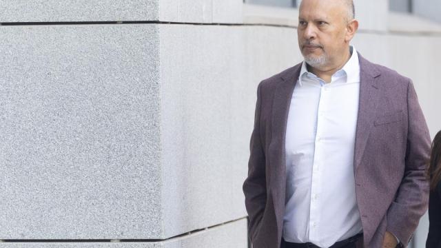 El exviceministro venezolano Nervis Villalobos a su llegada a la Audiencia Nacional, a 30 de octubre de 2026, en Madrid