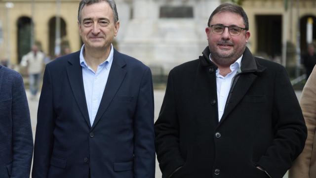 El líder jeltzale ha comparecido este lunes en Iruñea, junto al presidente del PNV en Navarra, Unai Hualde.
