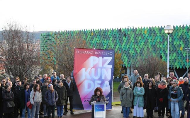 Euskalgintzaren Kontseiluaren izenean, Idurre Eskisabelek Euskararen Nazioarteko Egunaren harira prestatutako adierazpenaren berri eman zuen atzo, Bilbon.