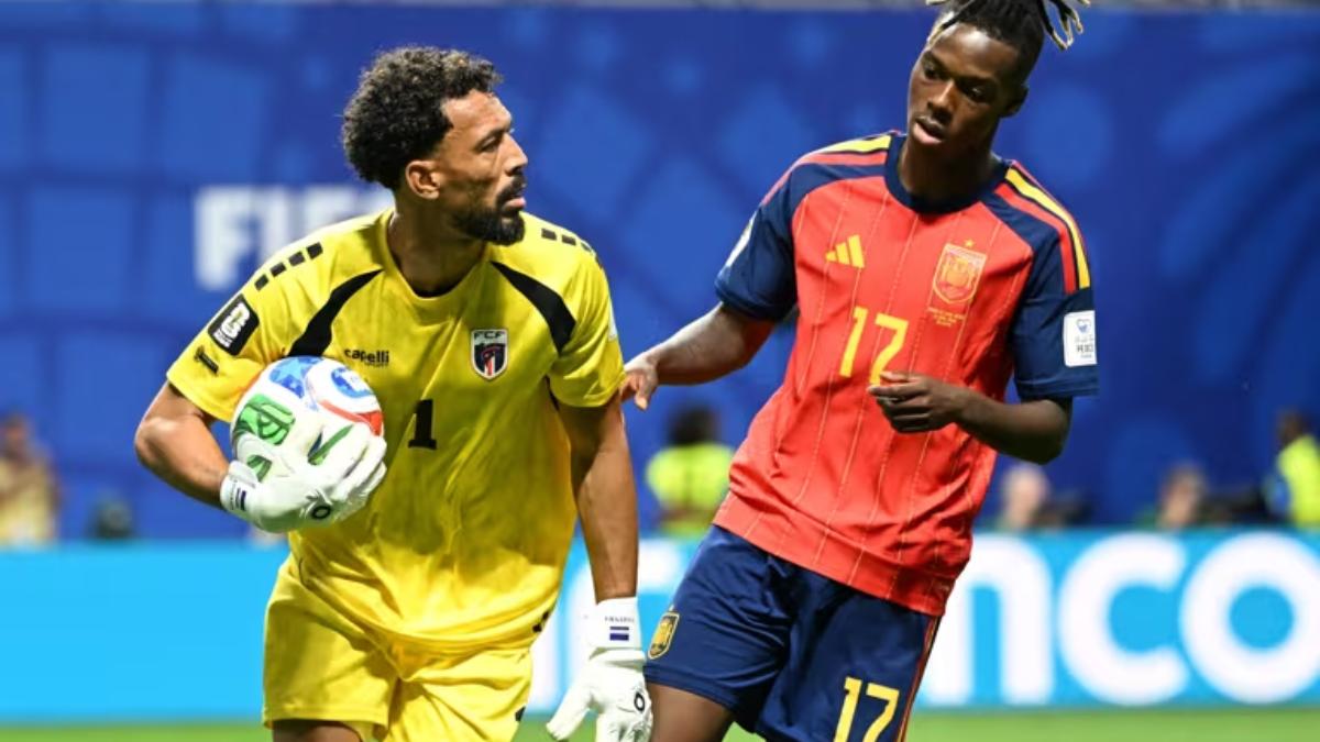 Nico Williams, presente en el campo durante los últimos minutos, tampoco pudo batir el marco de Cabo Verde. / FIFA