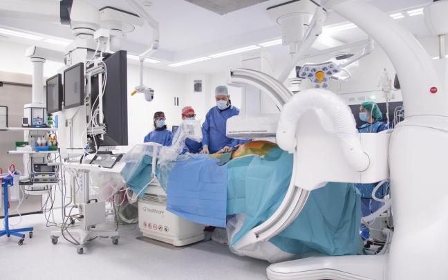 Complejo procedimiento de reparación de aorta en el HUN.