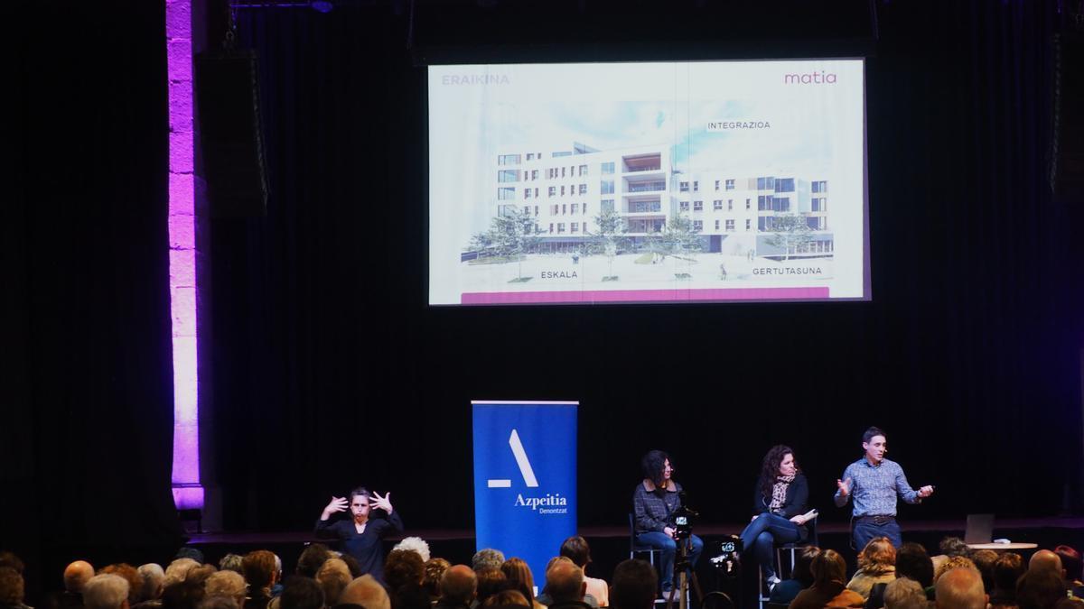 Presentación del proyecto del centro de cuidados de personas mayores y dependendientes en Sanagustin Kulturgunea en 2023