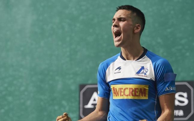 Javier Zabala acaparará todas las miradas del público del Adarraga en la final de este domingo. Javier Zabala acaparará todas las miradas del público del Adarraga en la final de este domingo.