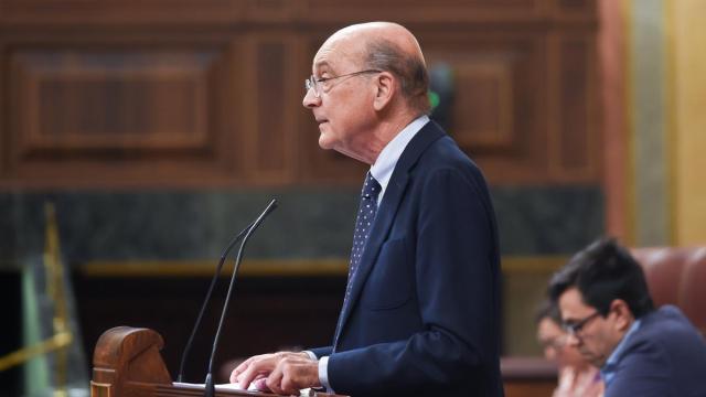 El diputado del PNV Mikel Legarda, durante la sesión plenaria en el Congreso de los Diputados