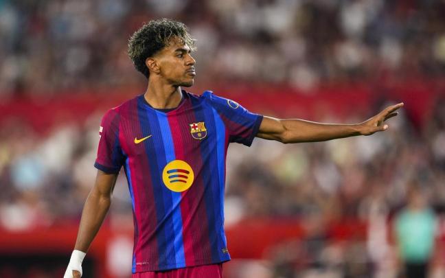 Lamine Yamal, durante el partido contra el Sevilla.