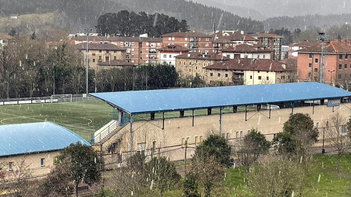 Comienza a nevar en Igorre