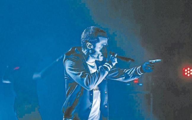 Martxoaren 21ean Biarritzeko Atabal aretoan aurkeztu zuen lan berria.