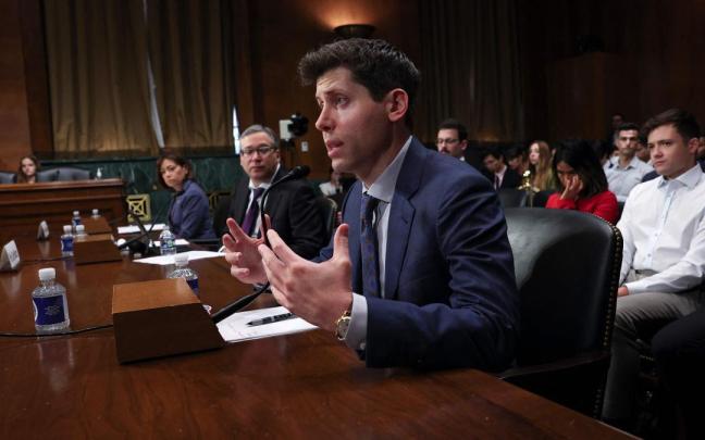 El creador de ChatGPT, Sam Altman, durante su comparecencia ante un subcomité del Senado de EEUU.