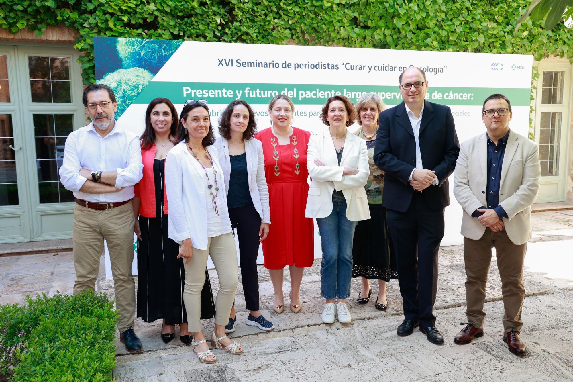 Participantes en el XVI Seminario Periodistas ‘Curar y cuidar en Oncología’.