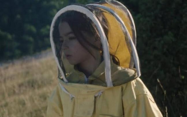 Sofía Otero logró el Oso de Plata a Mejor interpretación protagonista por '20.000 especies de abejas'.