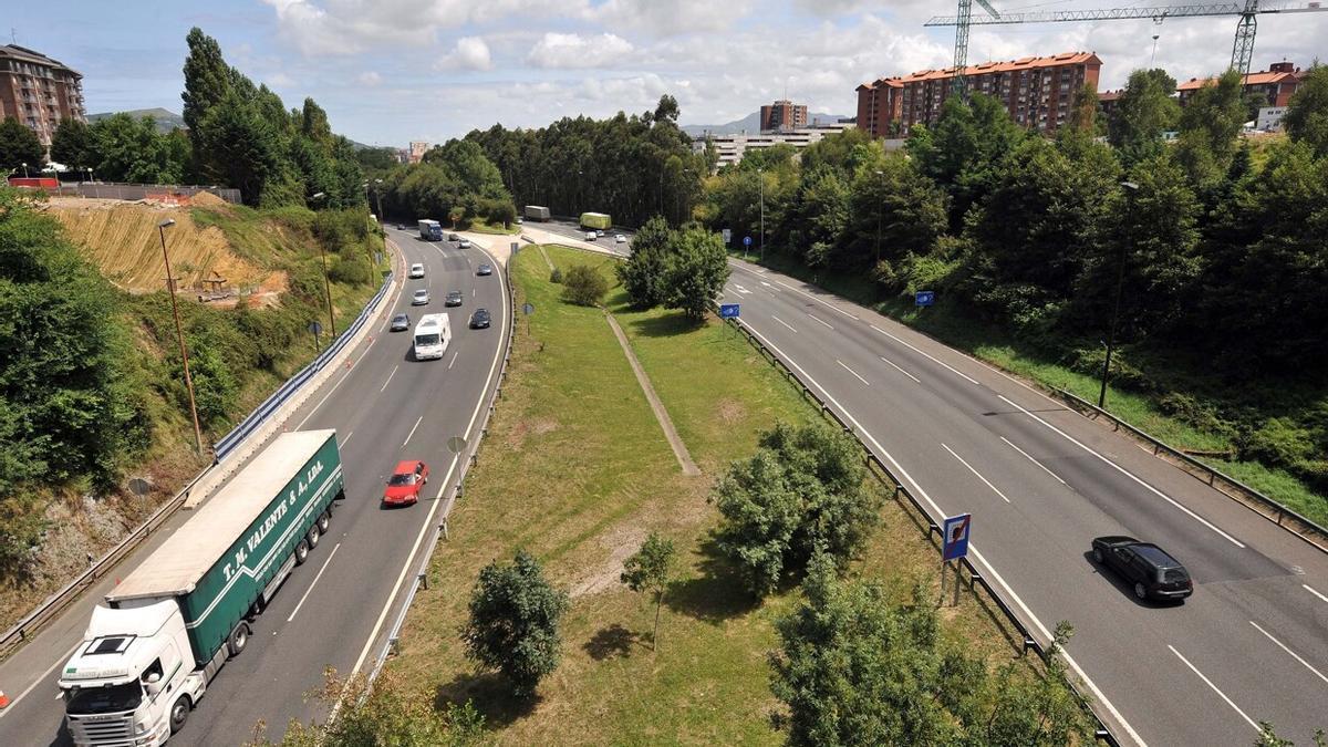 Variante de Donostia, a su paso por el barrio de Intxaurrondo