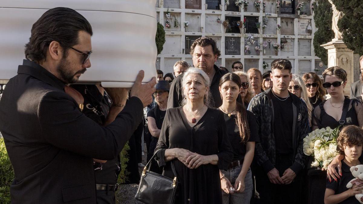 Fragmento de la nueva serie "Dos tumbas"