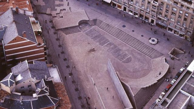 Gasteizko Foru plazaren 50. urteurrena ospatzeko erakusketa bat izango da irailean Ignacio Aldecoa Kultur Etxean.