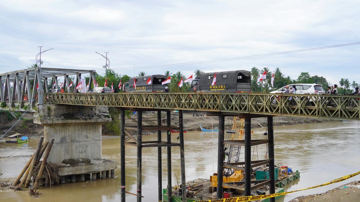 Los equipos de rescate reanudan la búsqueda de los cuatro españoles desaparecidos en un naufragio