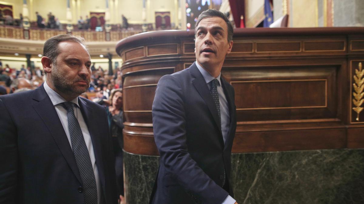 Pedro Sánchez y José Luis Ábalos en los tiempos en los que, como ha dicho Emiliano García Page, "eran uña y carne"