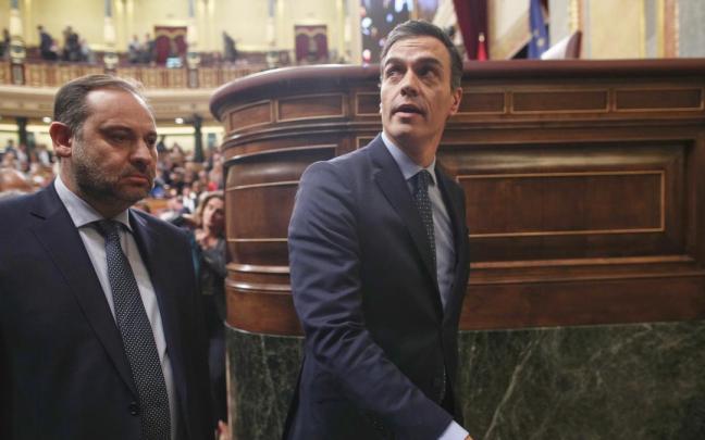 Pedro Sánchez y José Luis Ábalos en los tiempos en los que, como ha dicho Emiliano García Page, "eran uña y carne" / E.P. Pedro Sánchez y José Luis Ábalos en los tiempos en los que, como ha dicho Emiliano García Page, "eran uña y carne"