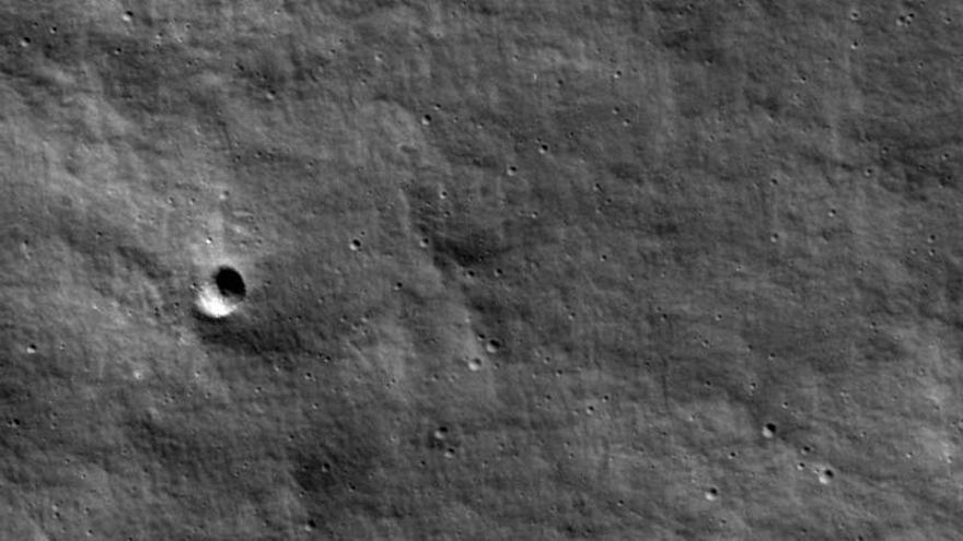 El cráter surgido en la Luna tras el accidente de la sonda rusa Luna-25.