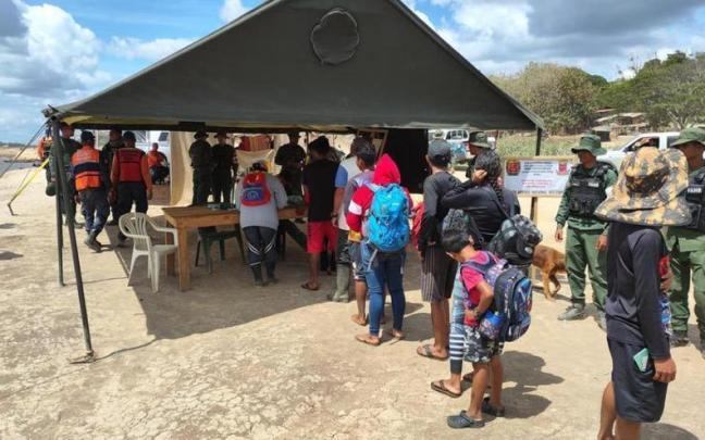 1.271 personas son desalojadas de la mina ilegal 'Bulla Loca'